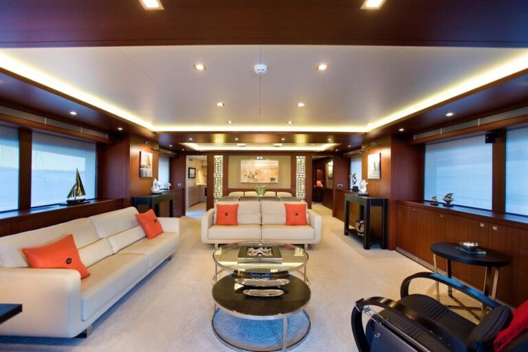 The 33m Yacht SUNKISS