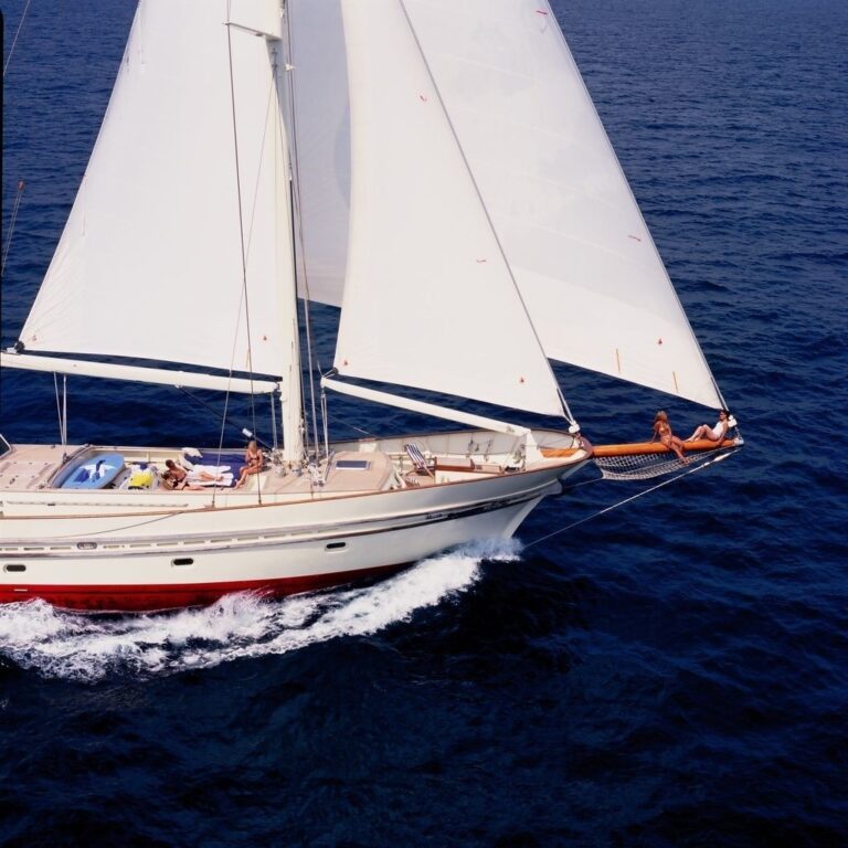 The 33m Yacht TIGERLILY OF CORNWALL
