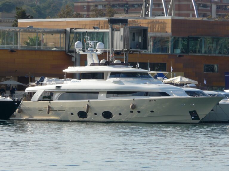 The 33m Yacht ZIACANAIA