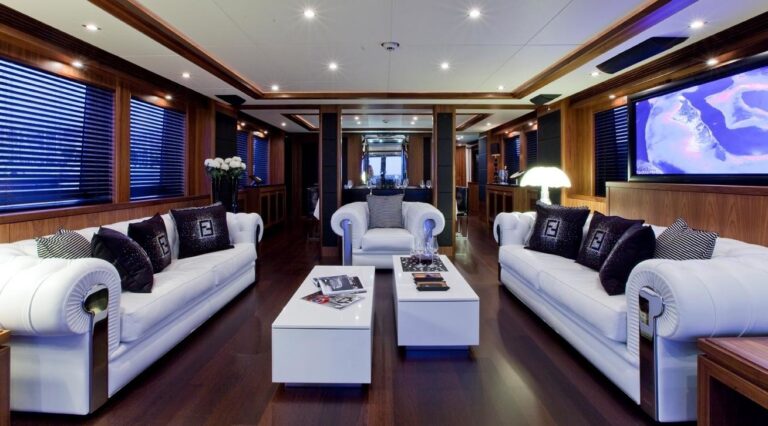 The 34m Yacht BLACK AND WHITE