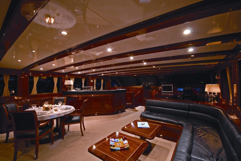 The 34m Yacht BLUE EYES