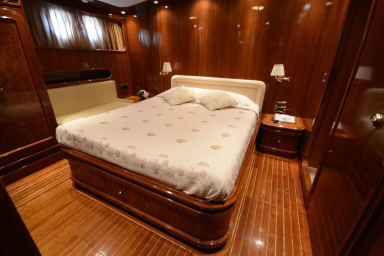 The 34m Yacht CAMELLIA