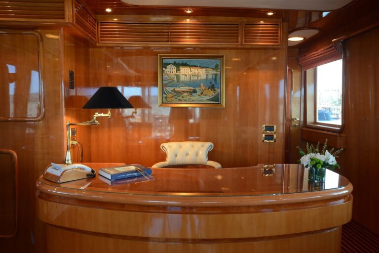 The 34m Yacht CAMELLIA