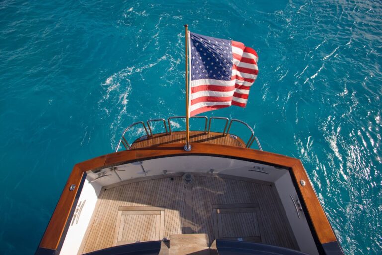 The 34m Yacht CHANTICLEER