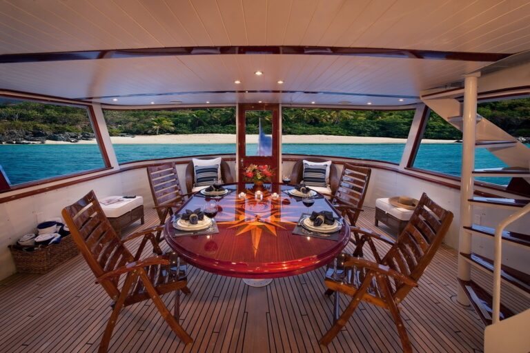 The 34m Yacht CHANTICLEER