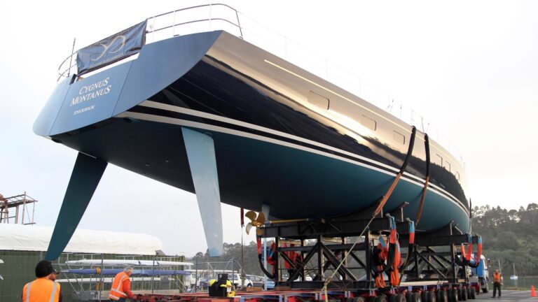 The 34m Yacht CYGNUS MONTANUS