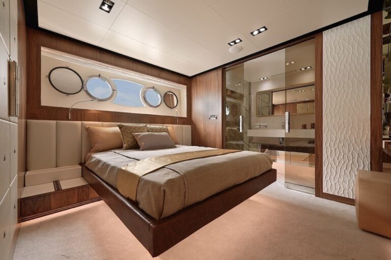 The 34m Yacht ESTHER 7