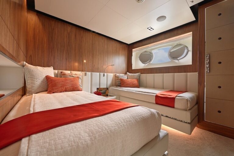 The 34m Yacht ESTHER 7