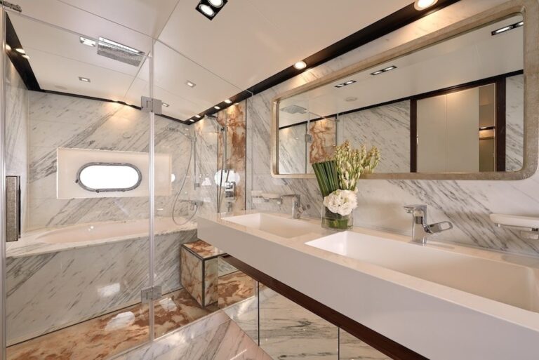 The 34m Yacht ESTHER 7