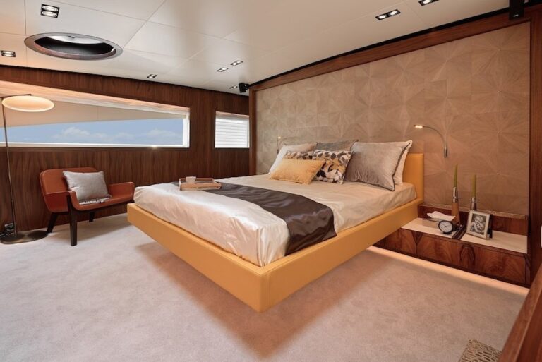 The 34m Yacht ESTHER 7