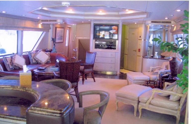 The 34m Yacht GILAINE O