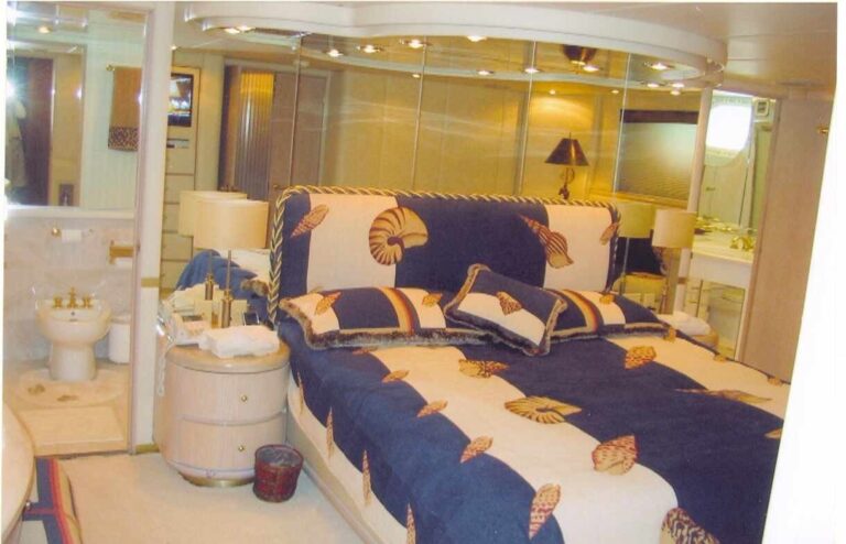 The 34m Yacht GILAINE O