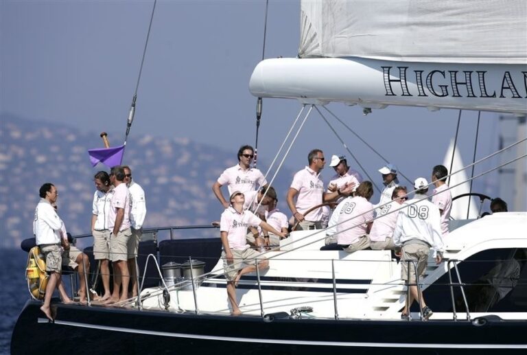 The 34m Yacht HIGHLAND BREEZE