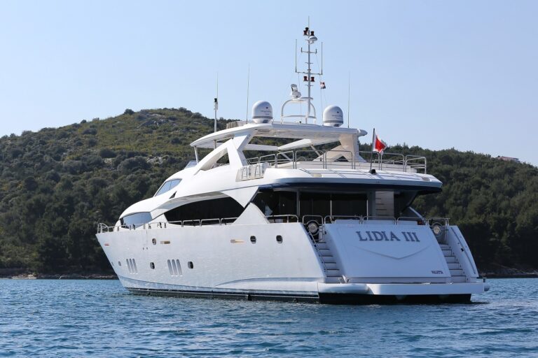 The 34m Yacht IRA