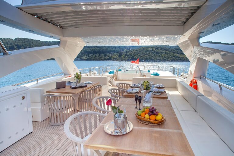 The 34m Yacht IRA