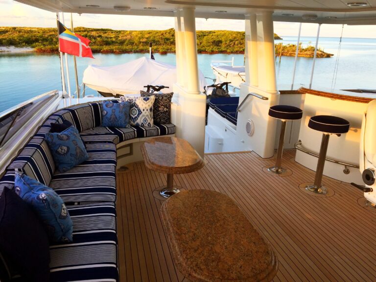 The 34m Yacht OASIS