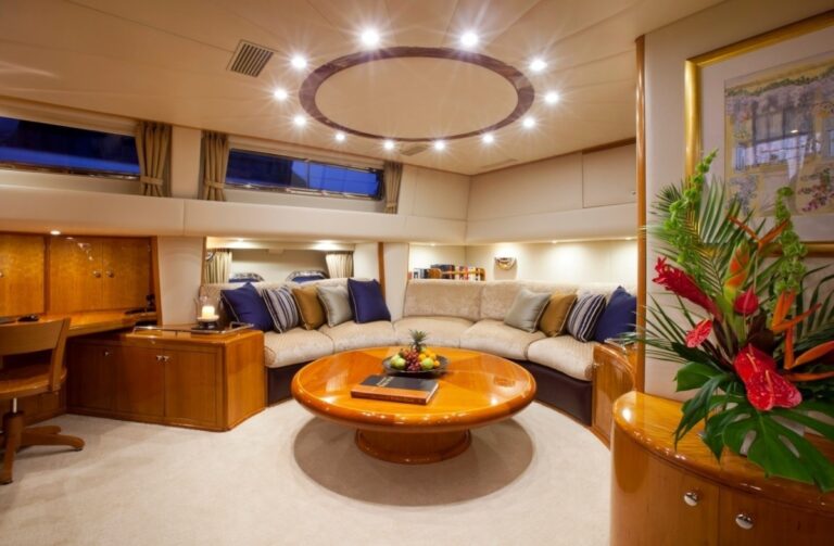The 34m Yacht REE