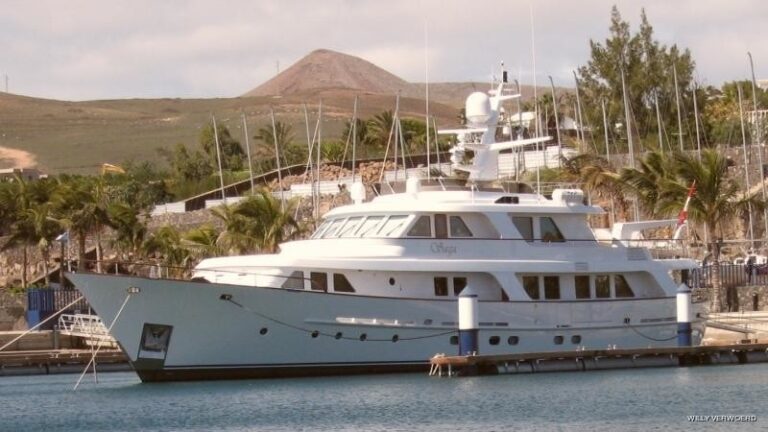 The 34m Yacht SAGAMAR