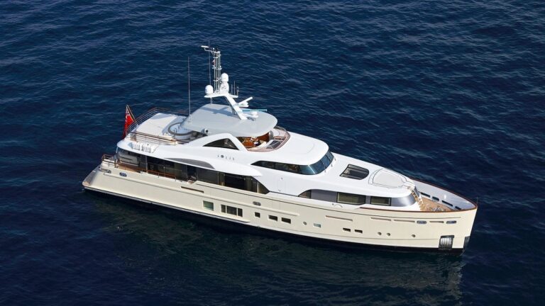 The 34m Yacht SOLIS