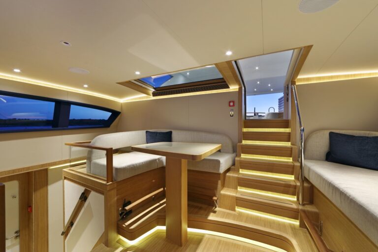 The 34m Yacht SOLIS