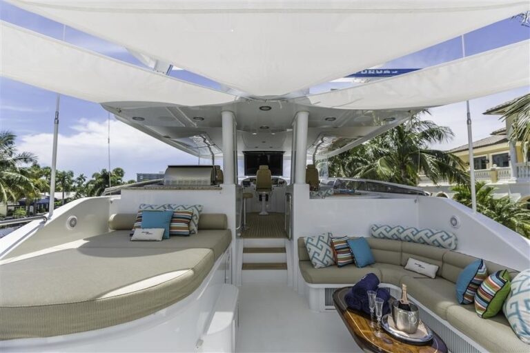 The 34m Yacht SOMETHING SOUTHERN