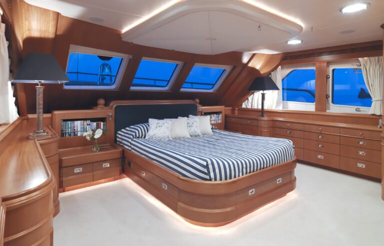 The 34m Yacht SPADA