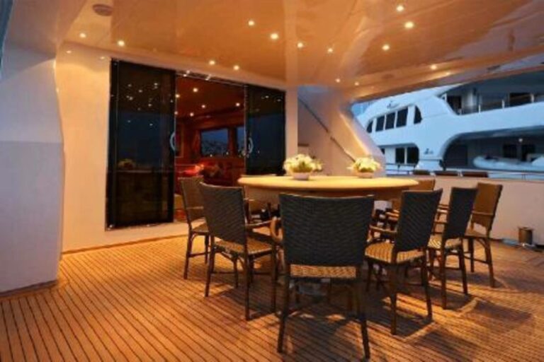 The 34m Yacht SUMMER DREAMS