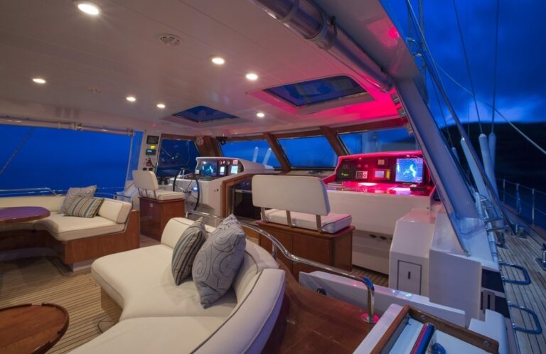 The 34m Yacht TAKAPUNA