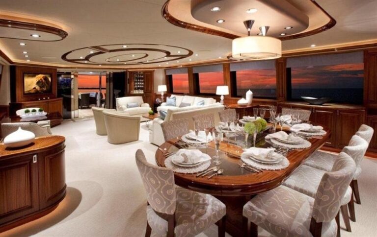 The 34m Yacht WESTPORT 112