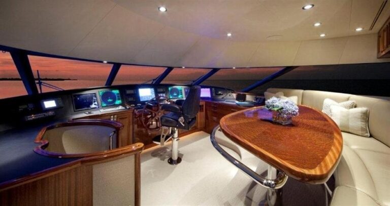 The 34m Yacht WESTPORT 112