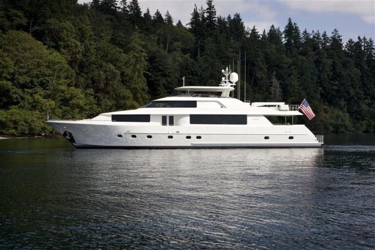 The 34m Yacht WESTPORT 112
