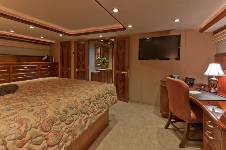 The 34m Yacht WILD KINGDOM