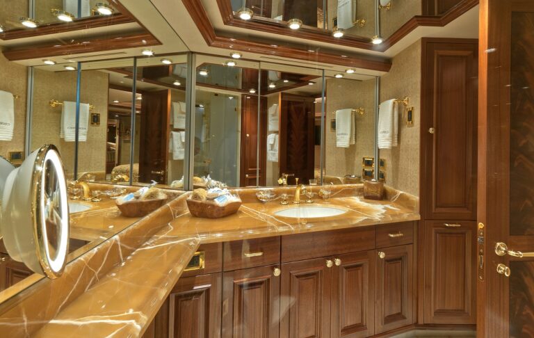 The 34m Yacht WILD KINGDOM