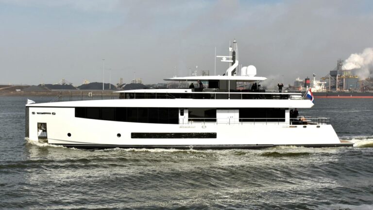 35m Motoro yacht Letani - Photo credit DutchYachting