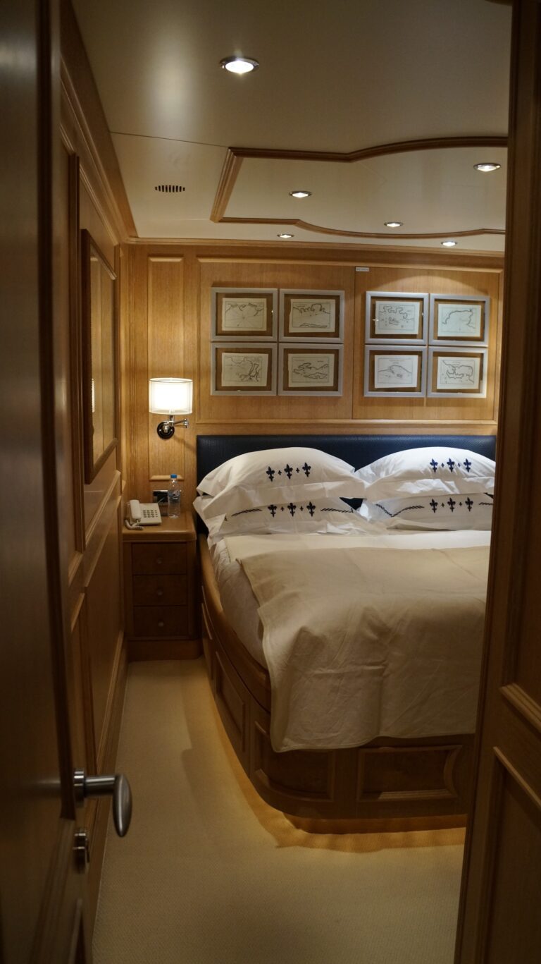 The 35m Yacht ALBATROSS
