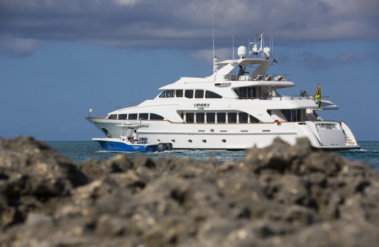 The 35m Yacht CAMARINA ROYALE