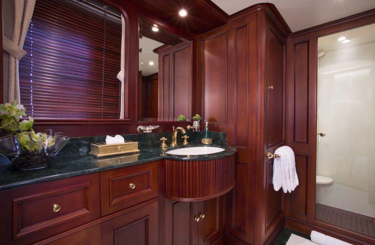 The 35m Yacht CAMARINA ROYALE