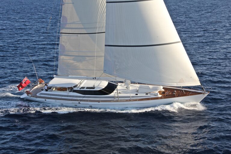 The 35m Yacht CAROLINE 1