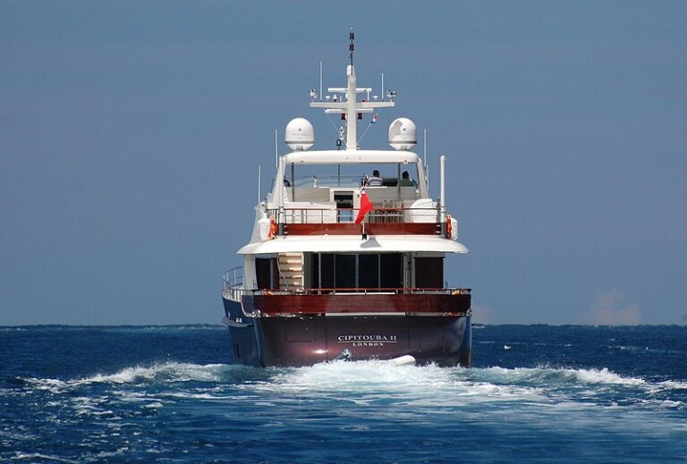 The 35m Yacht CIPITOUBA II