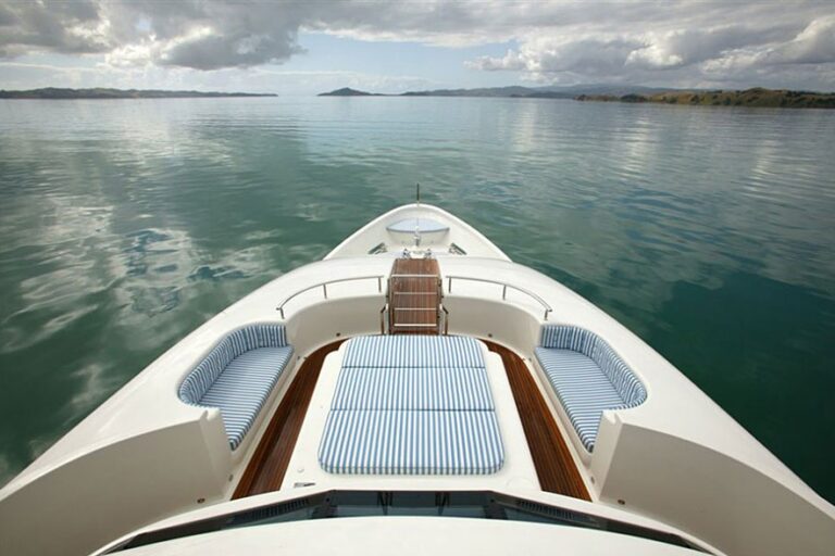 The 35m Yacht CRYSTAL LADY