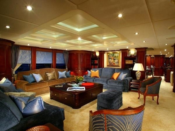 The 35m Yacht CRYSTAL LADY