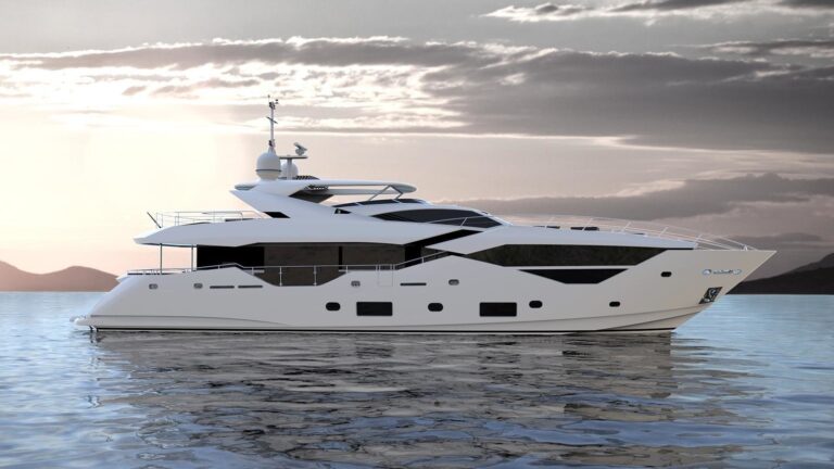 The 35m Yacht FLEUR