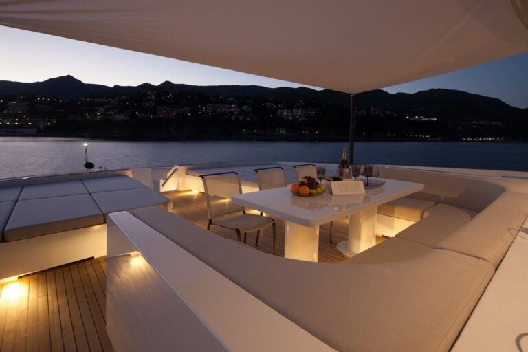 The 35m Yacht GIPSY
