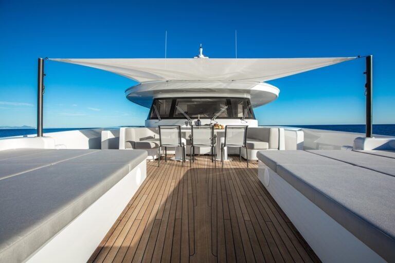 The 35m Yacht GIPSY