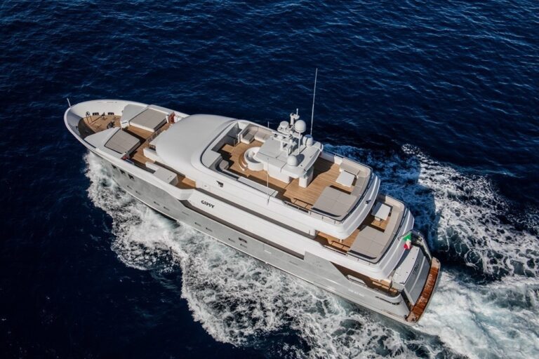 The 35m Yacht GIPSY