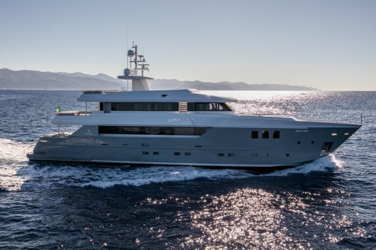 The 35m Yacht GIPSY