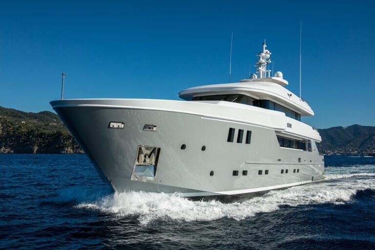 The 35m Yacht GIPSY