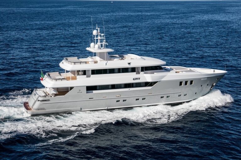The 35m Yacht GIPSY