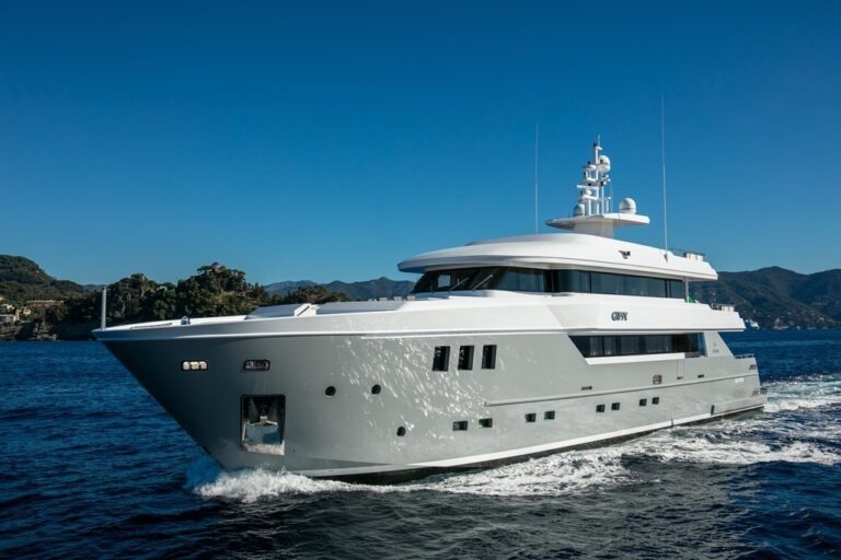 The 35m Yacht GIPSY