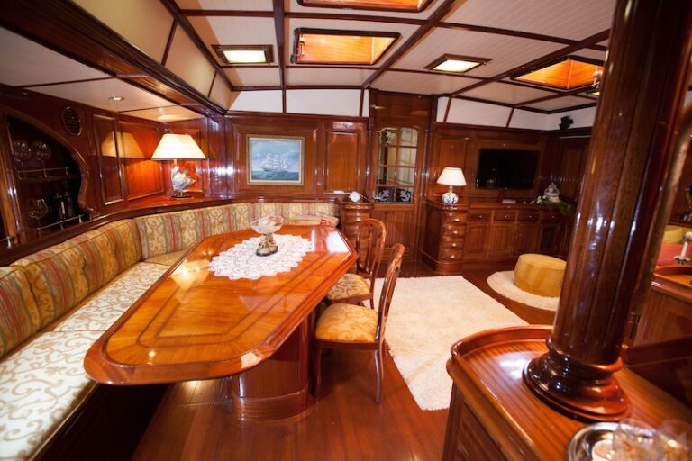 The 35m Yacht LAURAN